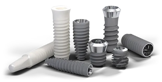 bersicht verschiedener Zahnimplantat-Varianten von Straumann mit unterschiedlichen Längen und Durchmessern