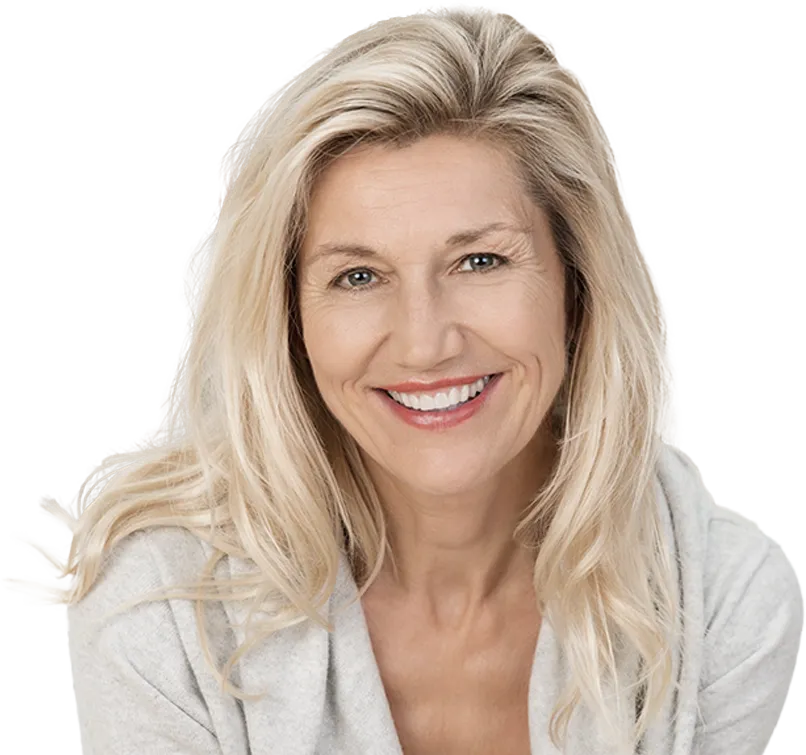 Lächelnde Frau nach zahnmedizinischer Behandlung